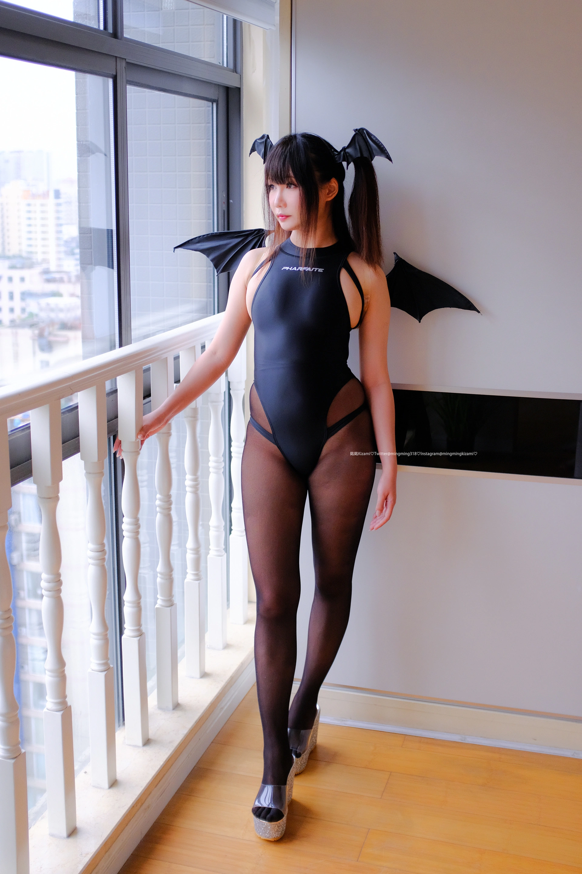 铭铭Kizami - VOL.16 エロ小悪魔&みこ写真+自撮り 3